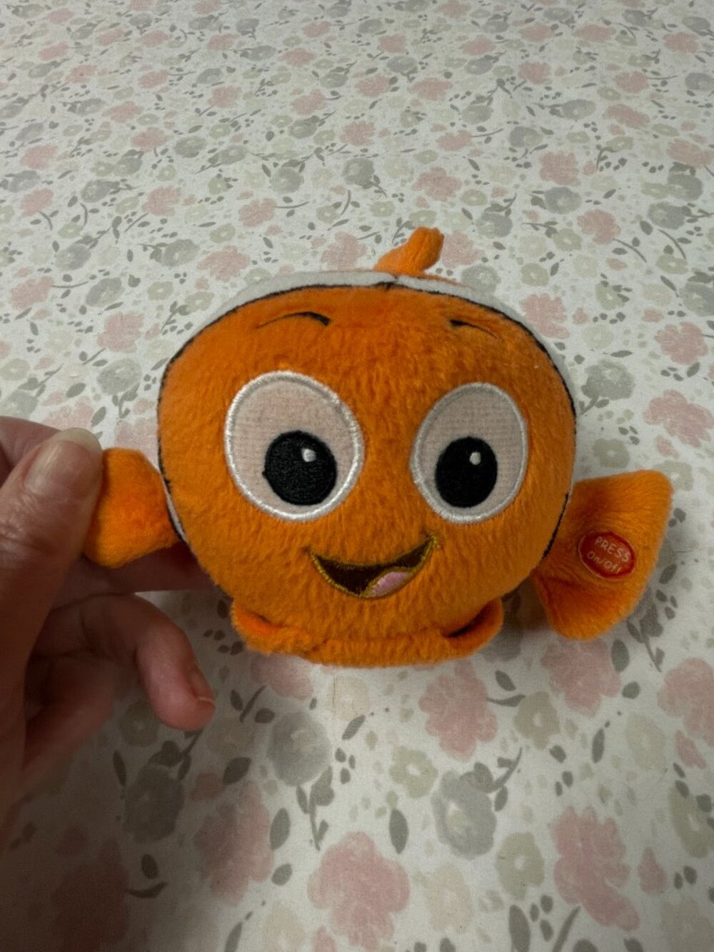 Disney Nemo Toy - Battery Operated - Laughs and Vibrates